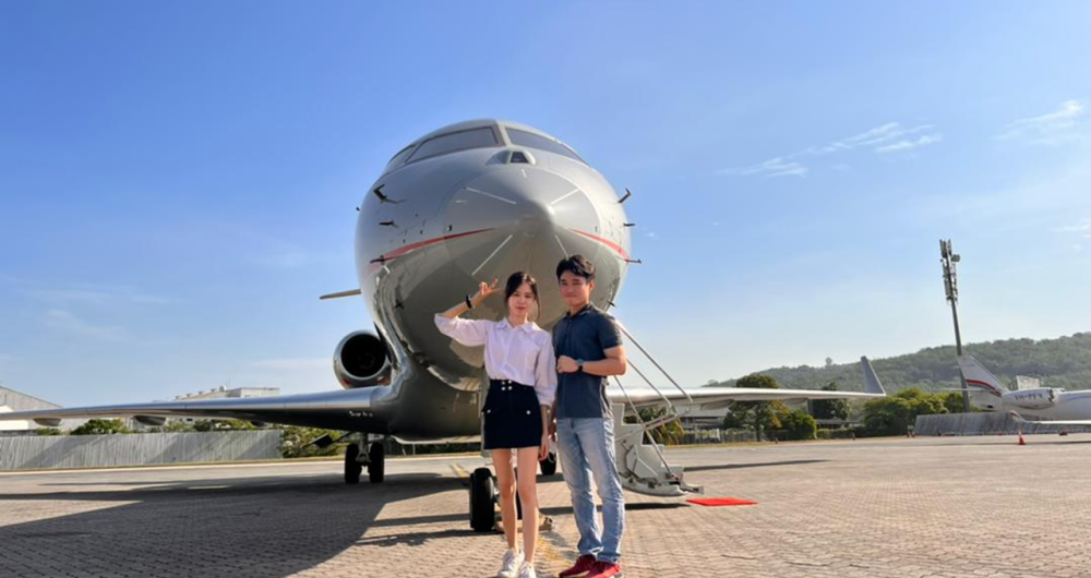 PRIVATE JET 02